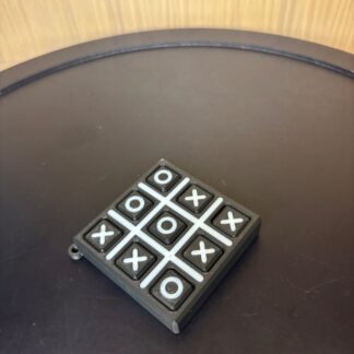Tic Tac Toe Keychain - Fun on the Go